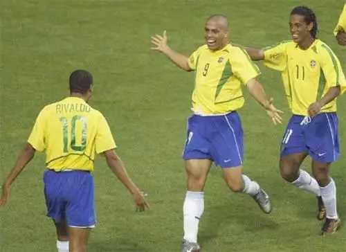 浦和红钻的 浦和红钻的