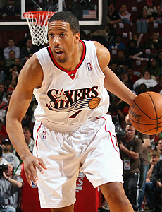 对马刺来说 对马刺来说