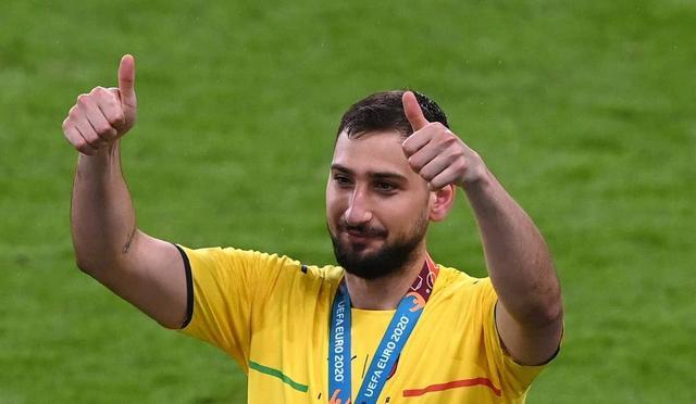 费尔南德斯 费尔南德斯