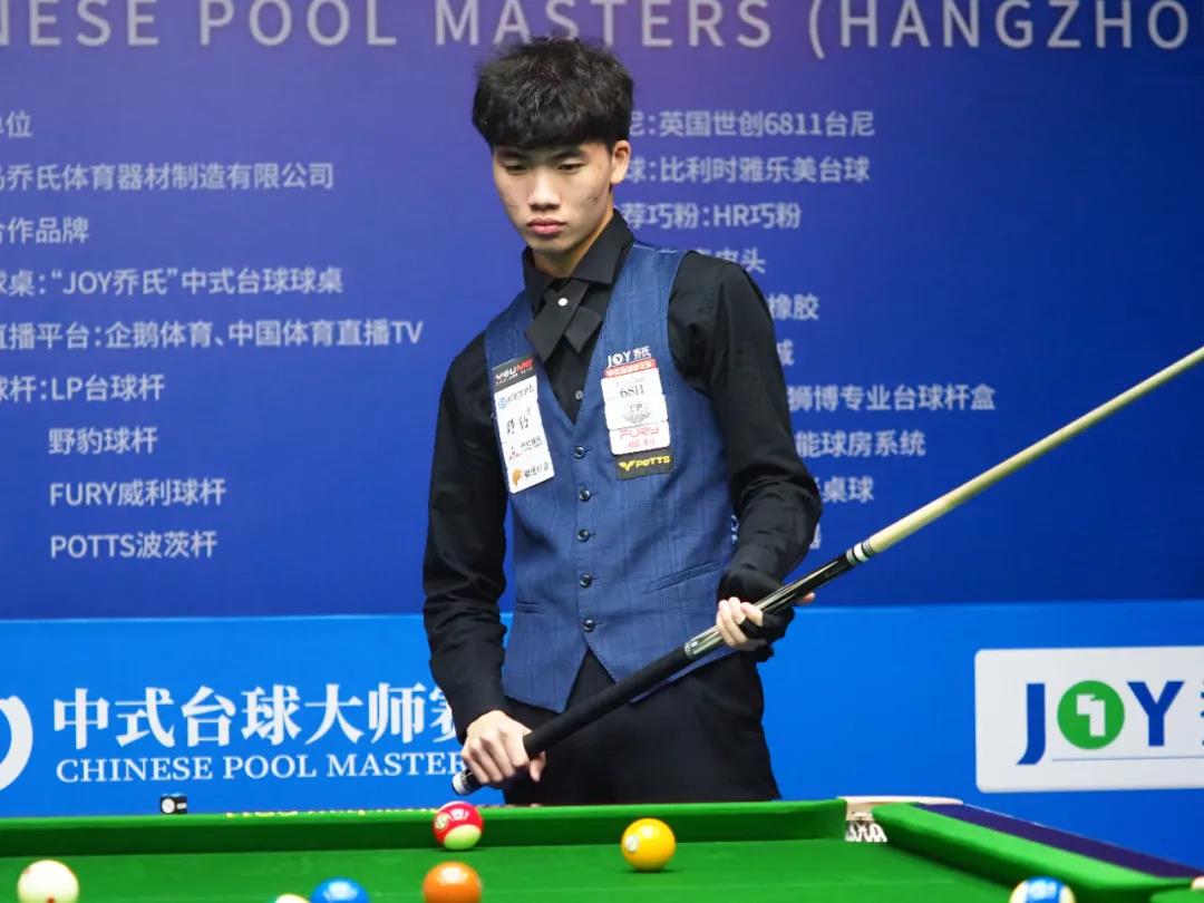 却透露了他 却透露了他