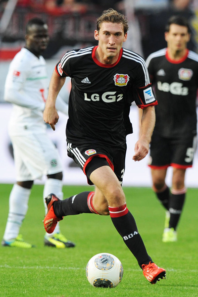 泰山争首胜 泰山争首胜